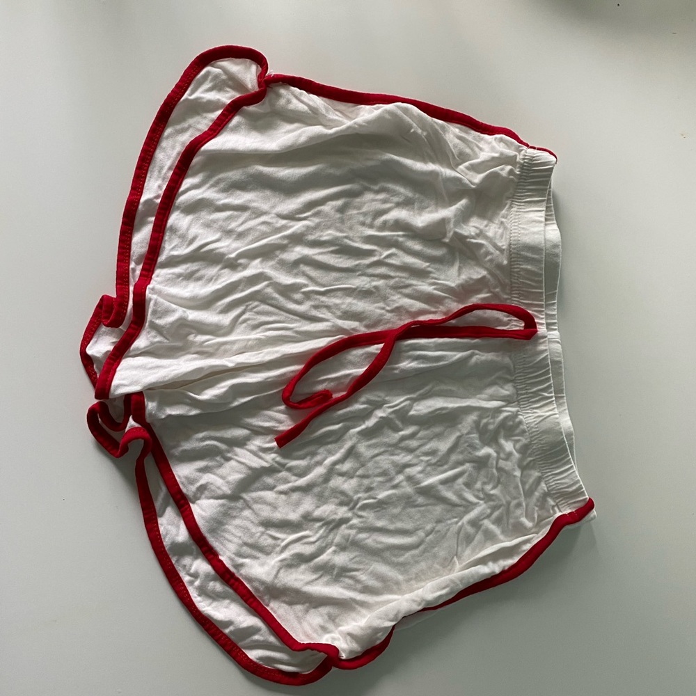 White & red comfy shorts